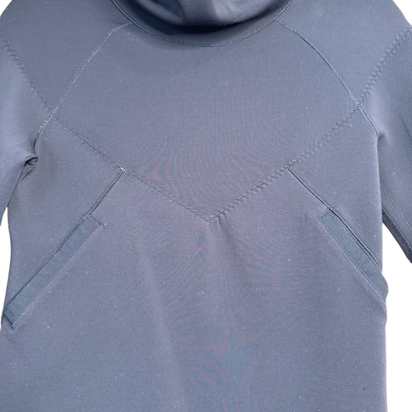 ivivva Black funnel neck short sleeve scuba top hidden drawstring pockets, sz 10 - Picture 4 of 11